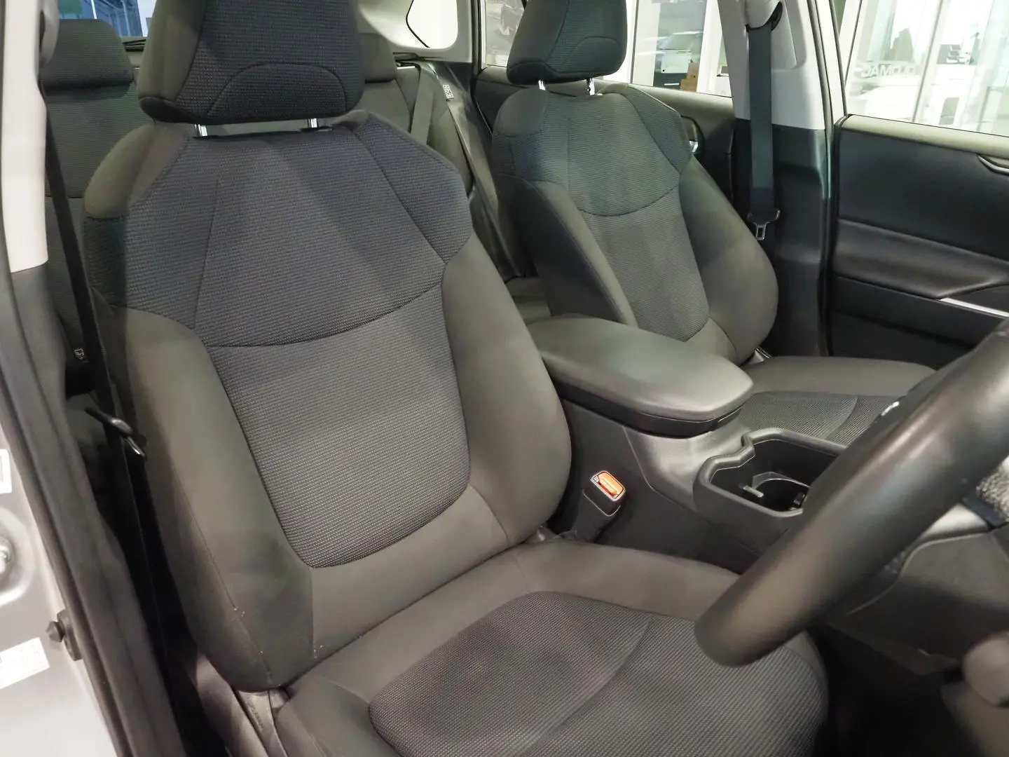 2024 Toyota RAV4 Gallery Image 14
