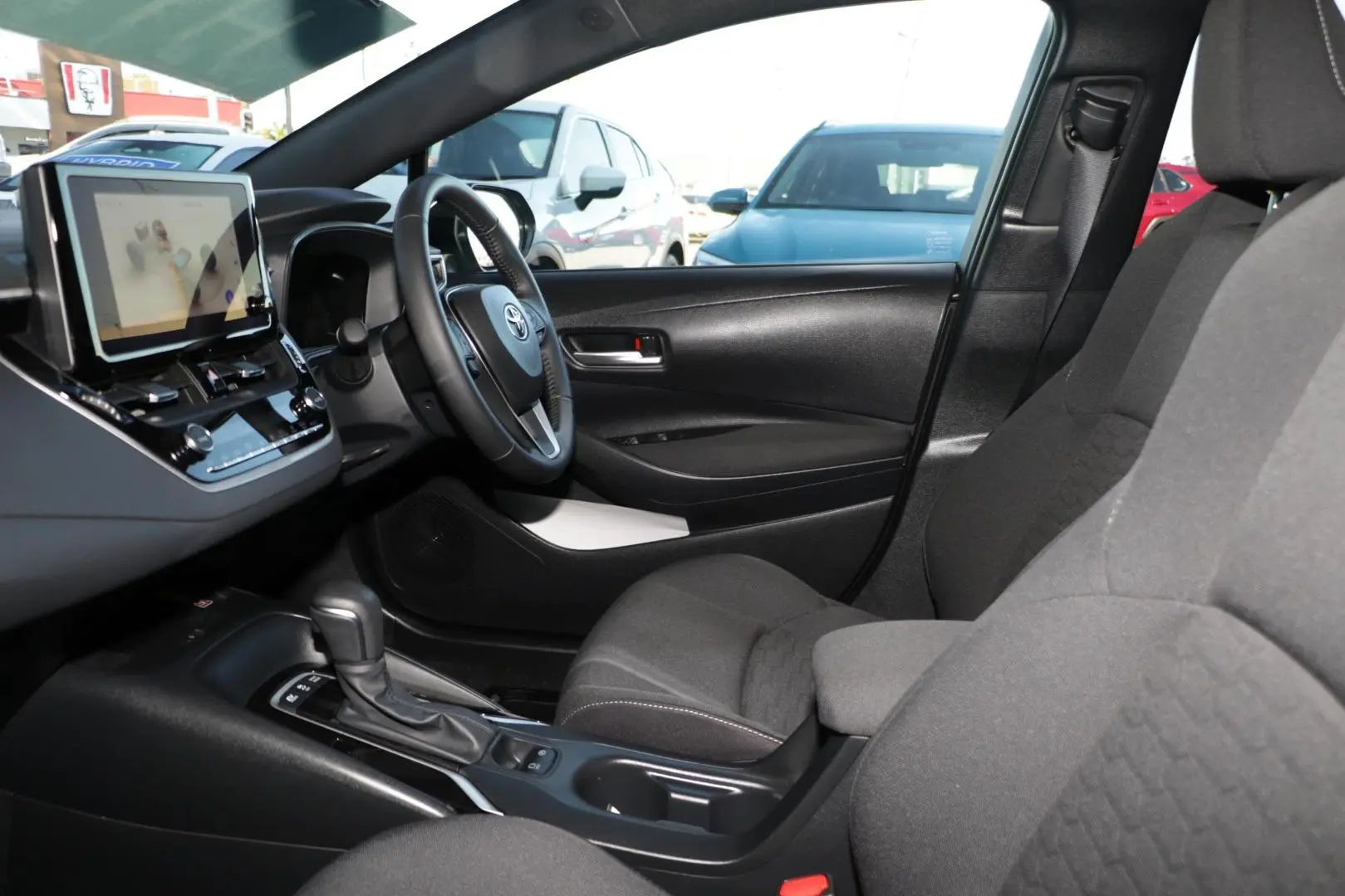 2025 Toyota Corolla Gallery Image 11