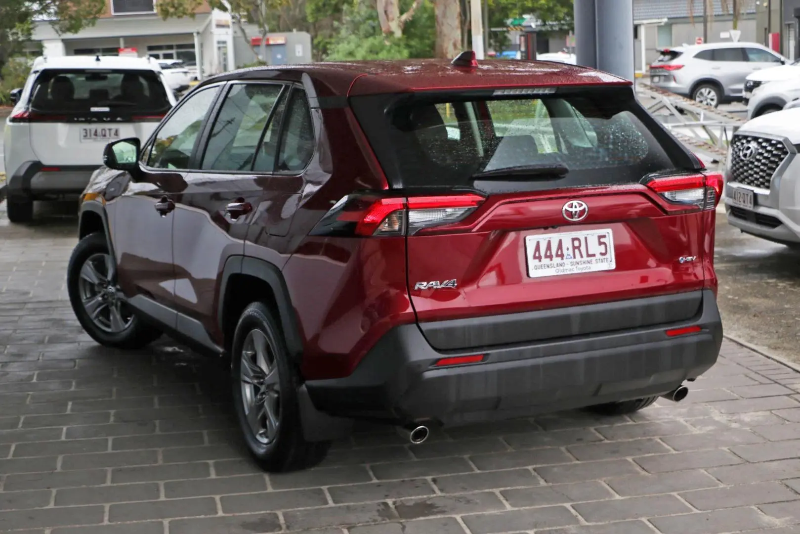 2025 Toyota RAV4 Gallery Image 2