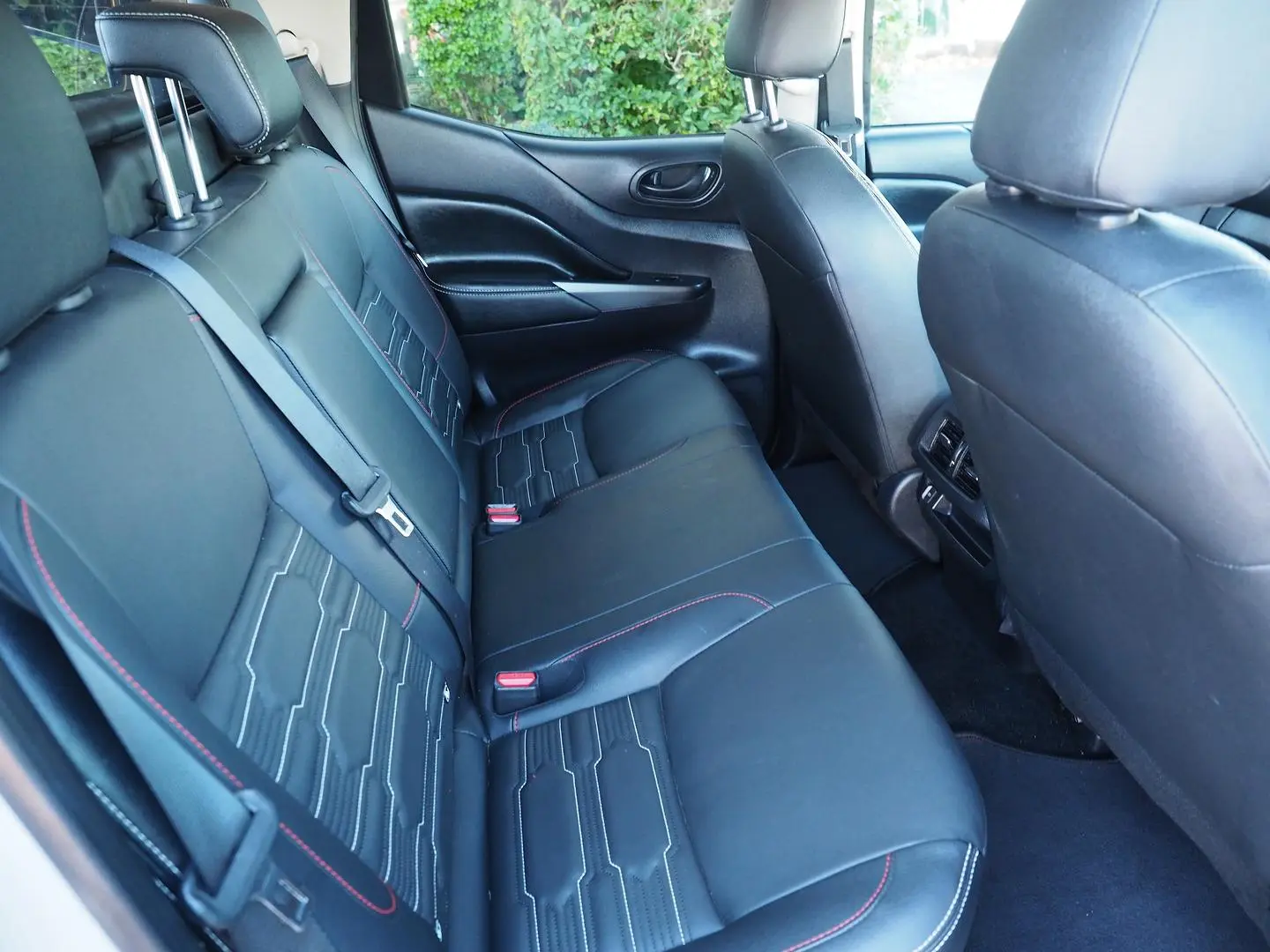 2021 Nissan Navara Gallery Image 22