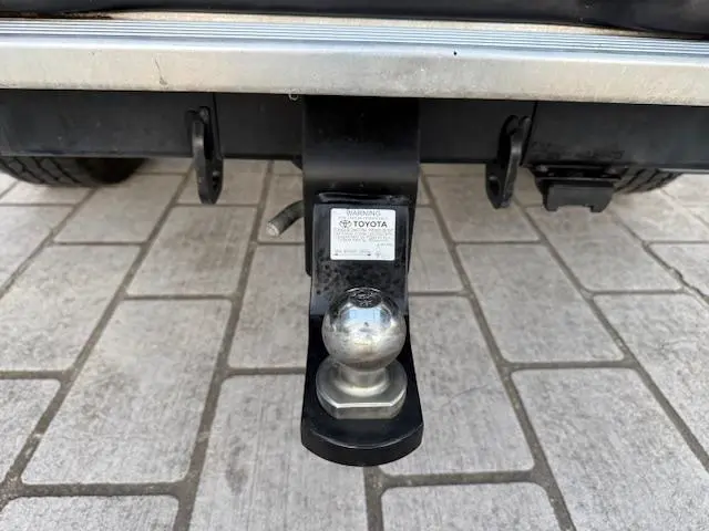 2018 Toyota Landcruiser Gallery Image 12