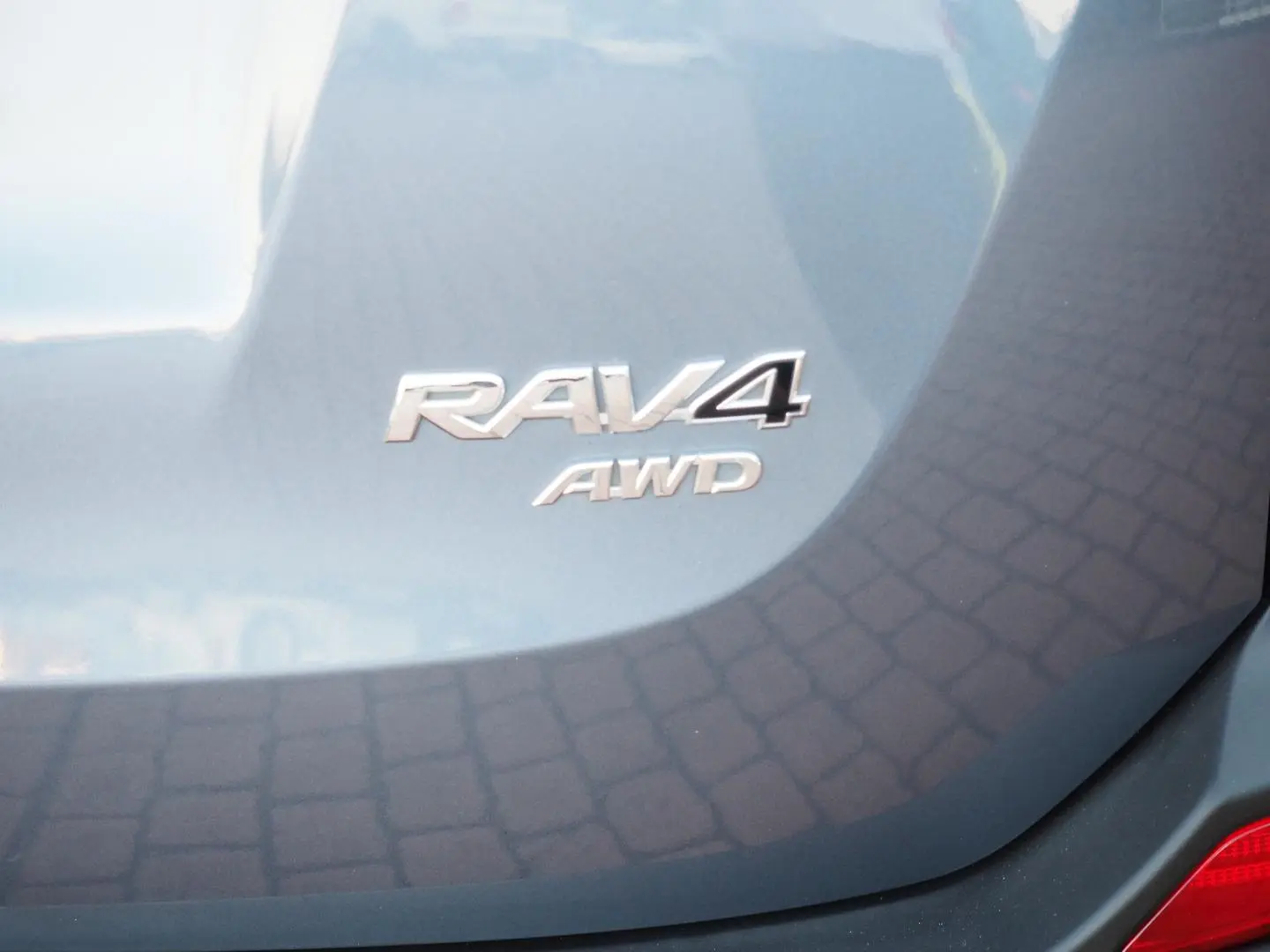 2013 Toyota RAV4 Gallery Image 17