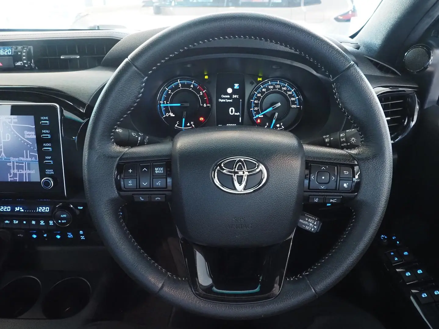 2023 Toyota Hilux Gallery Image 15