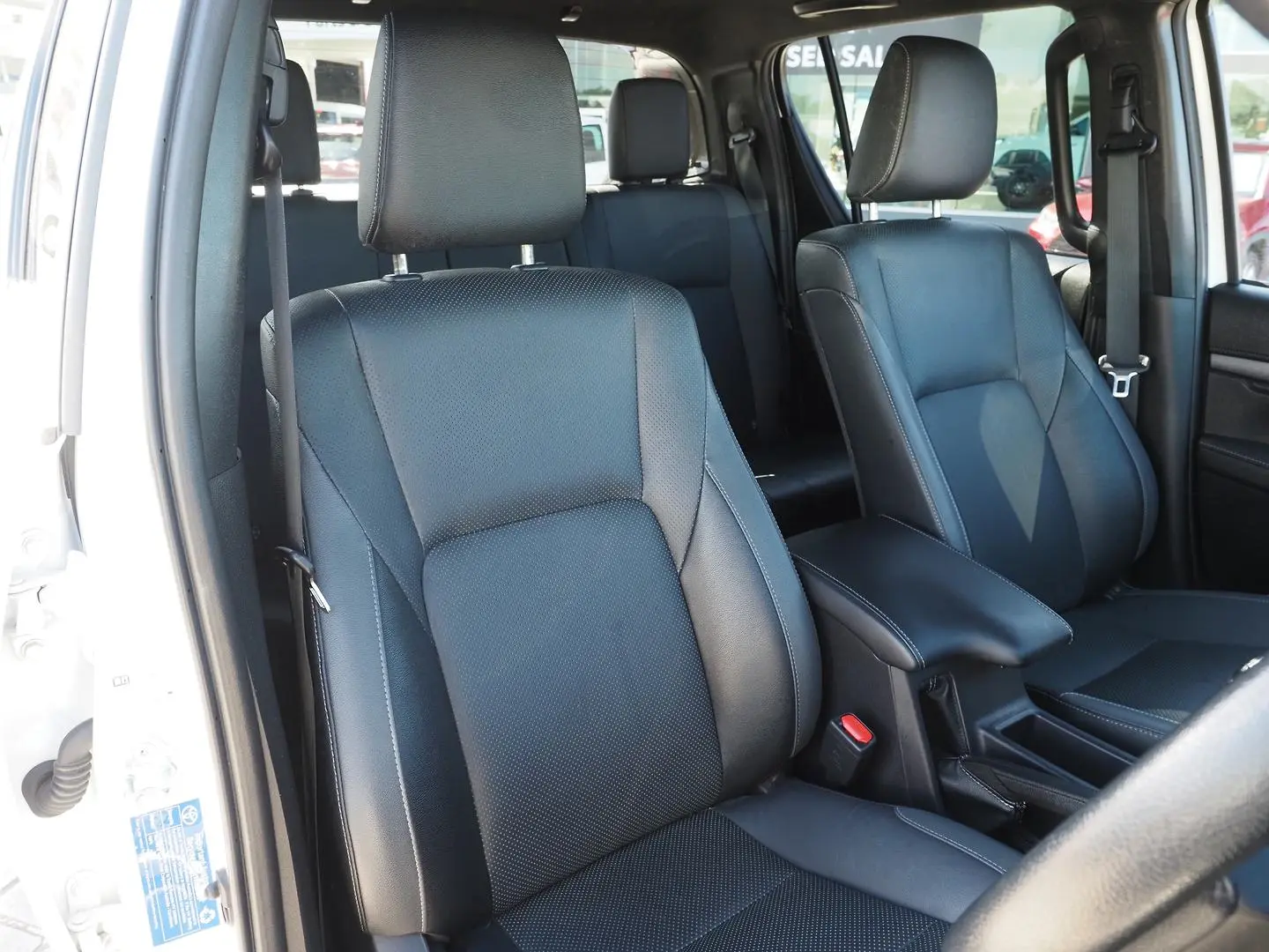 2025 Toyota Hilux Gallery Image 24