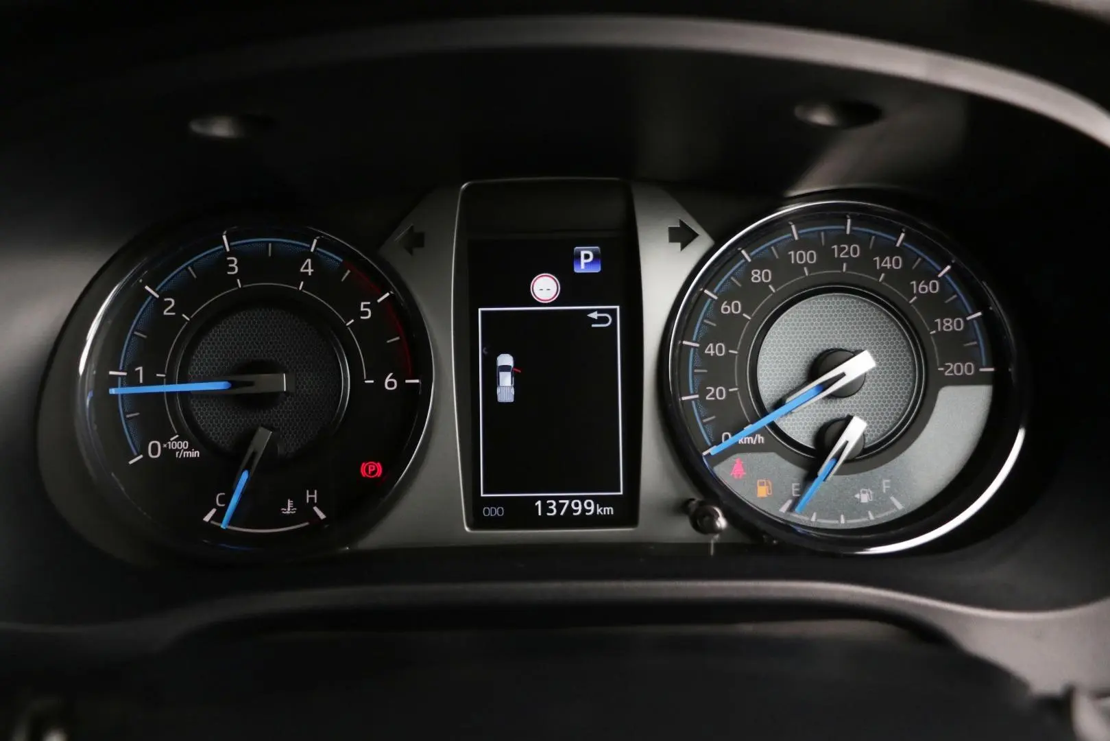 2024 Toyota Hilux Gallery Image 12