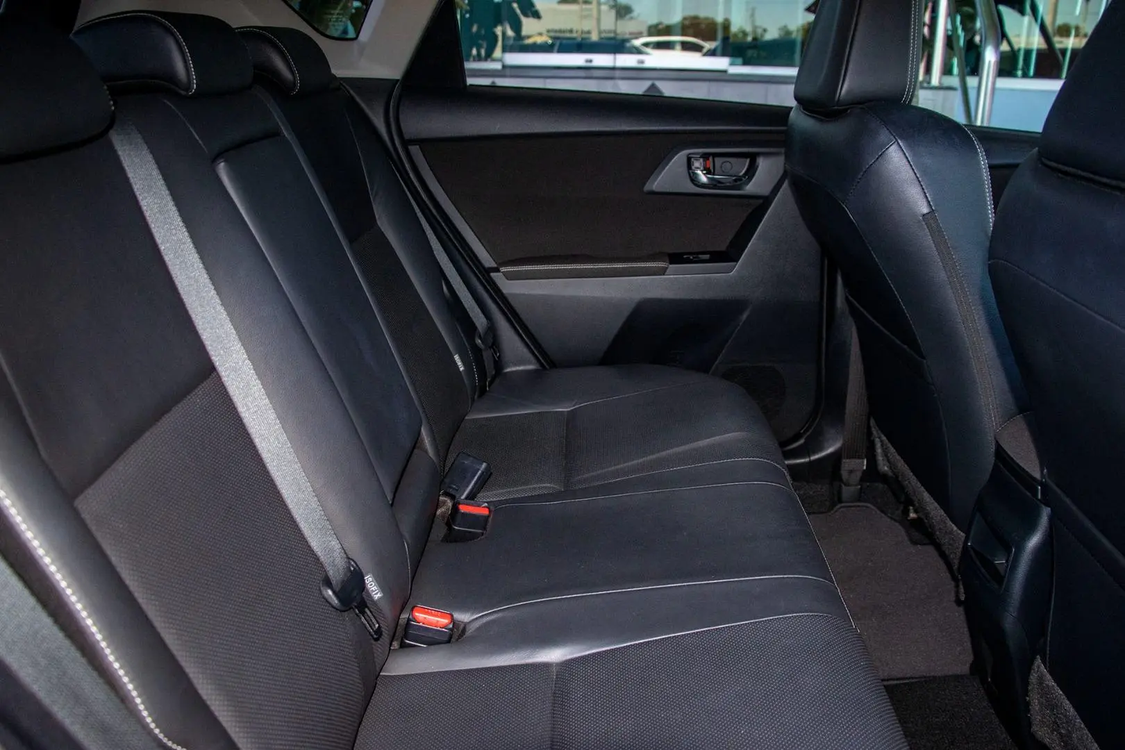 2013 Toyota Corolla Gallery Image 8