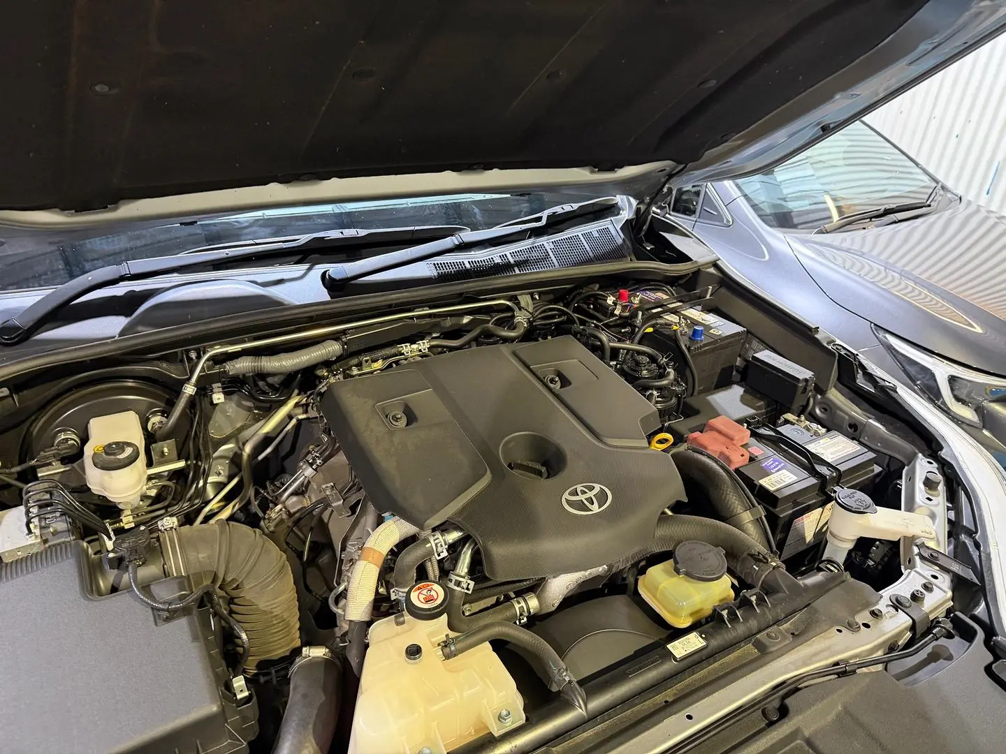 2017 Toyota Hilux Gallery Image 5