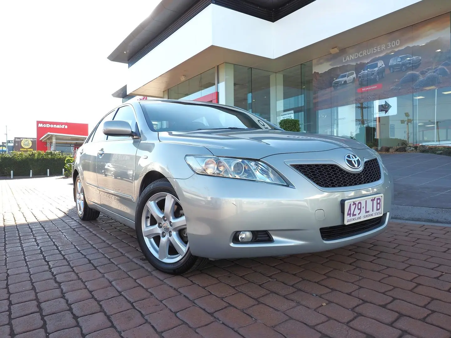 2009 Toyota Camry Gallery Image 1