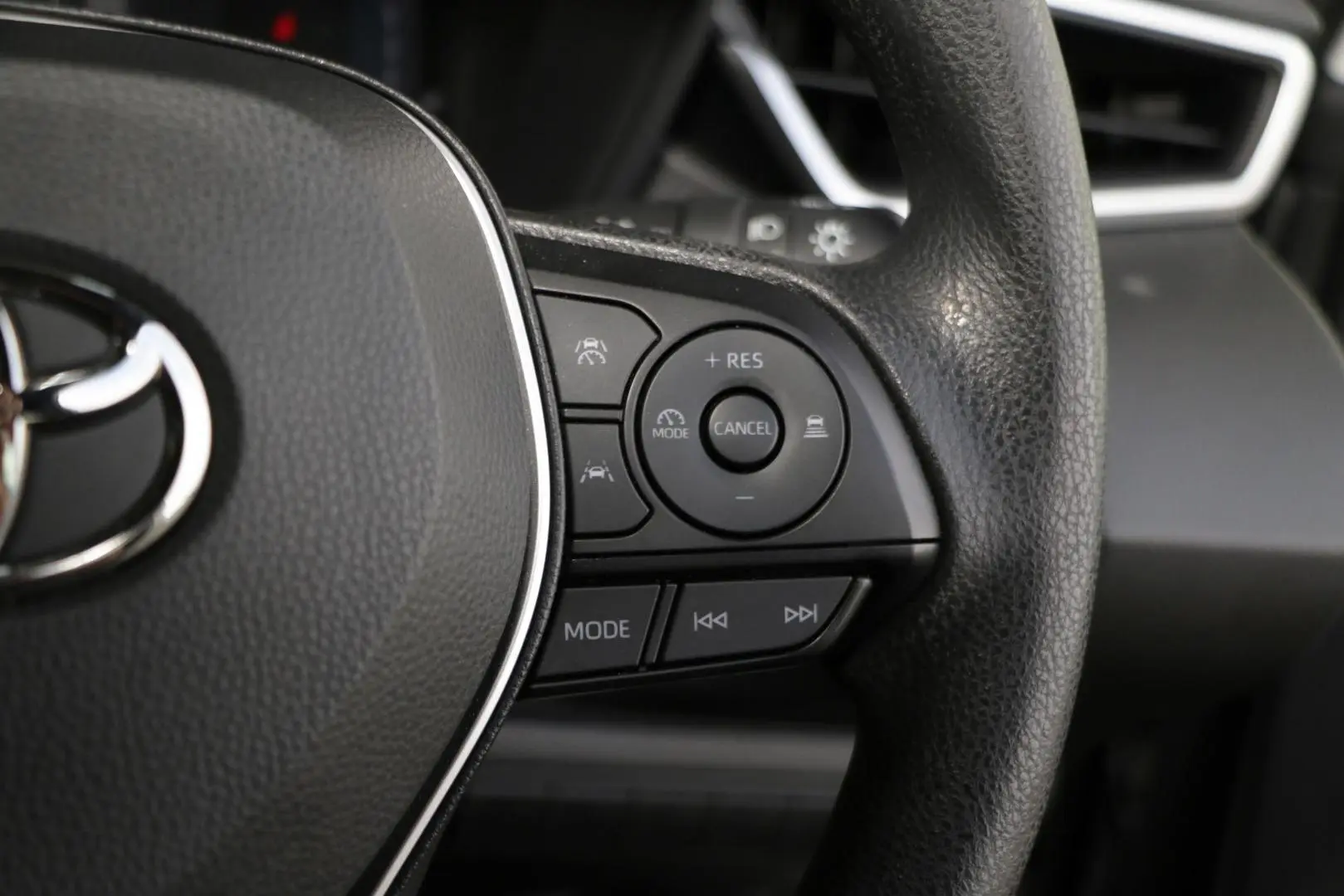 2025 Toyota Corolla Gallery Image 17