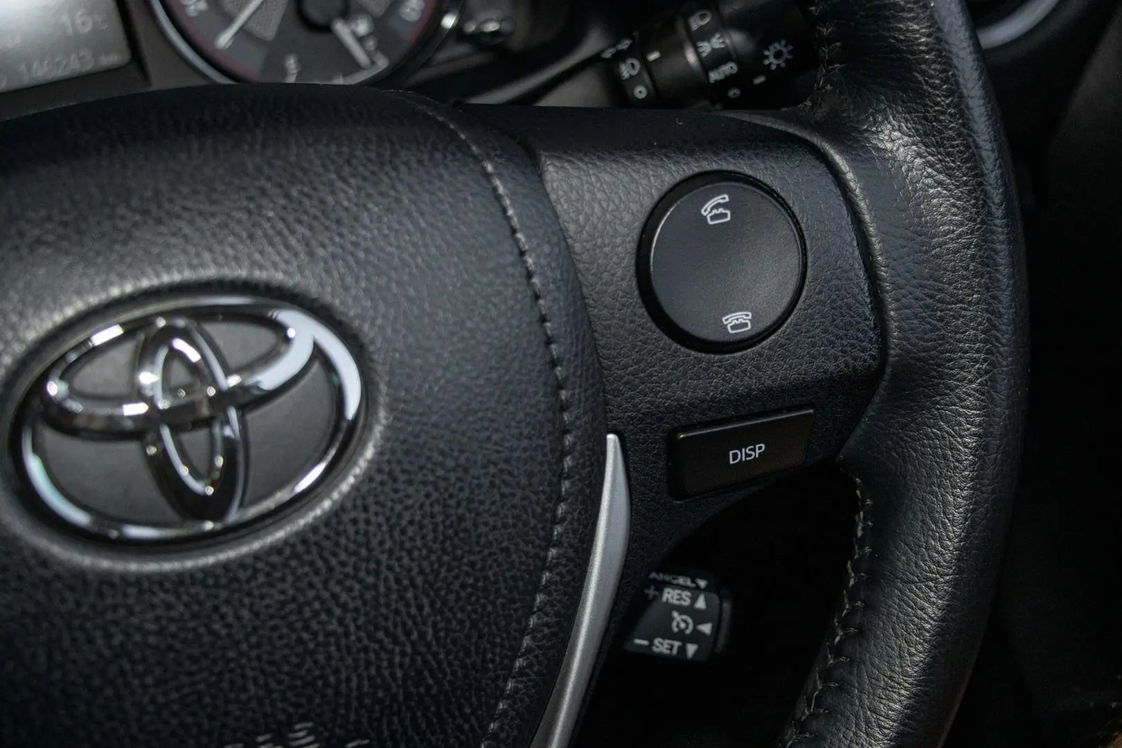 2013 Toyota Corolla Gallery Image 14