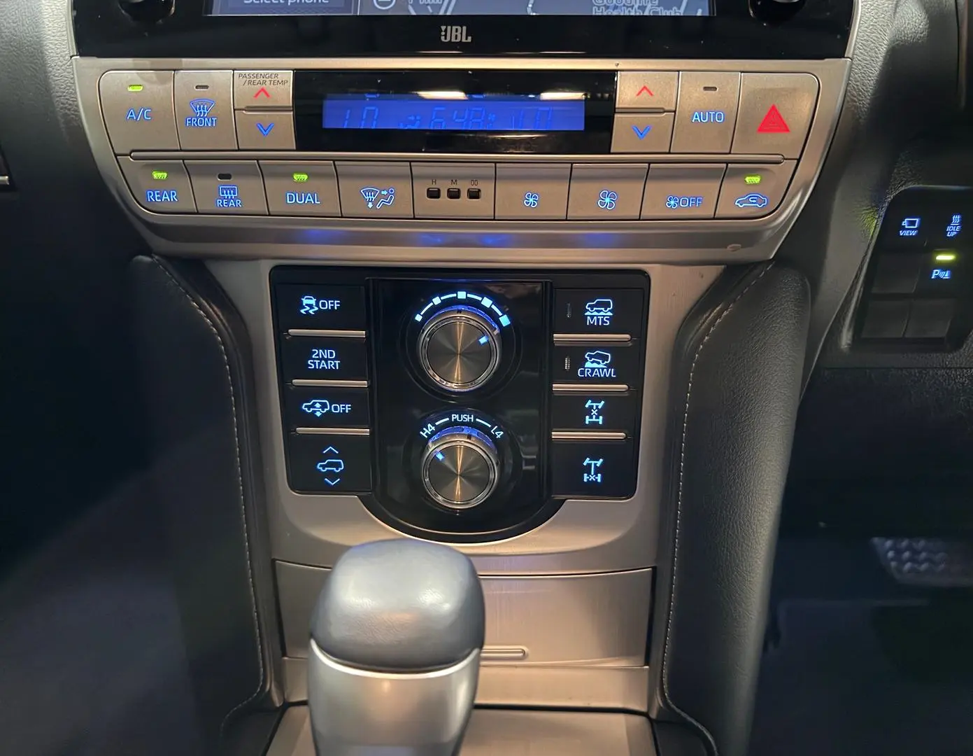 2022 Toyota Landcruiser Prado Gallery Image 13