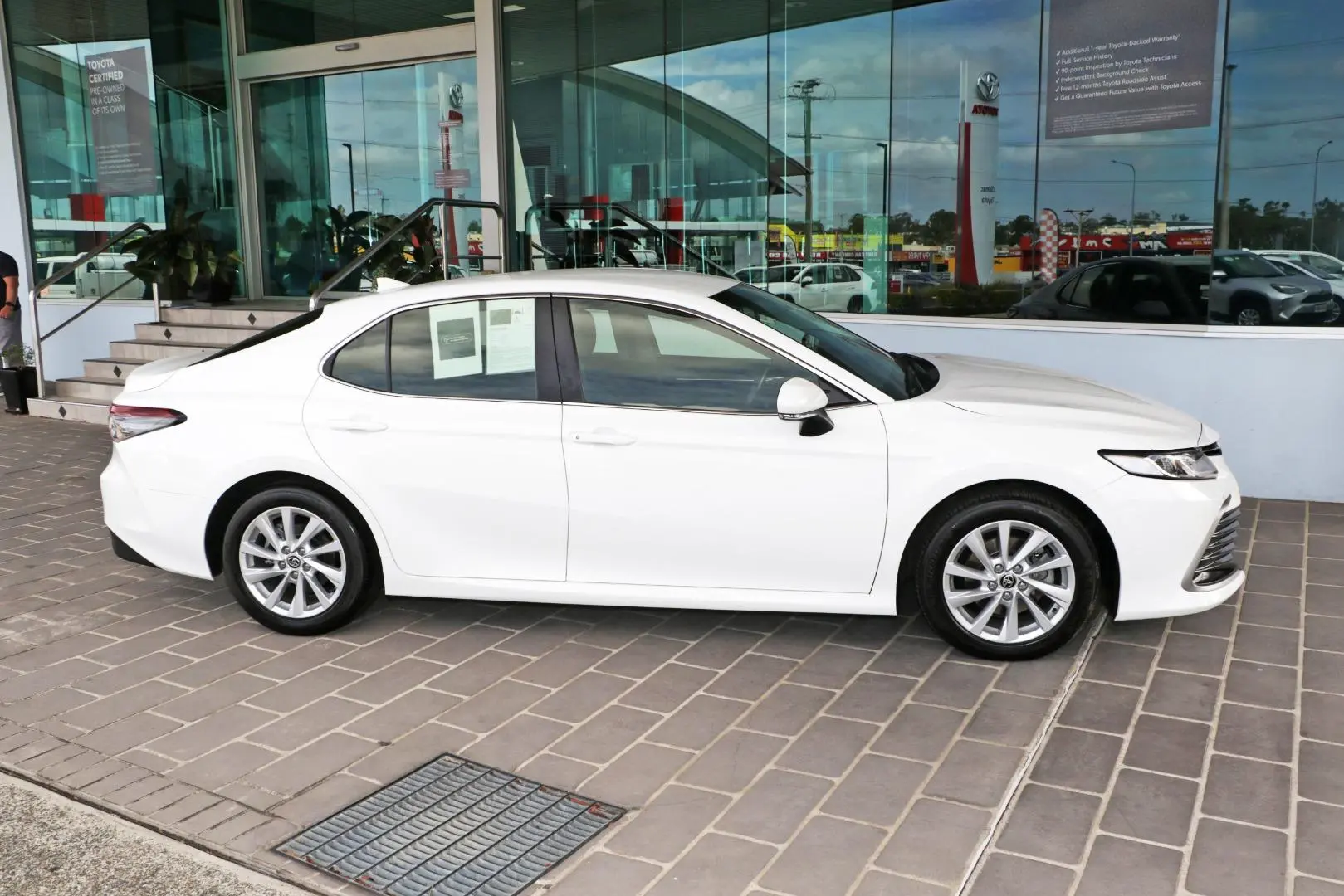 2024 Toyota Camry Gallery Image 5