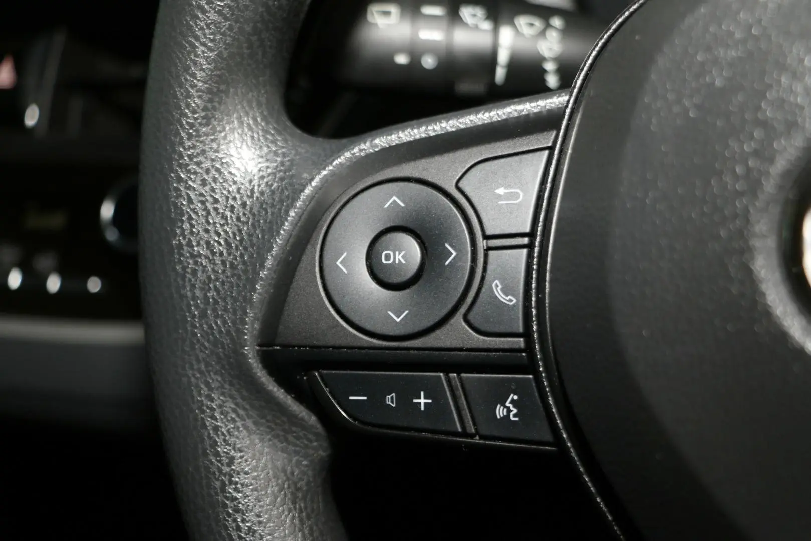 2021 Toyota Corolla Gallery Image 13