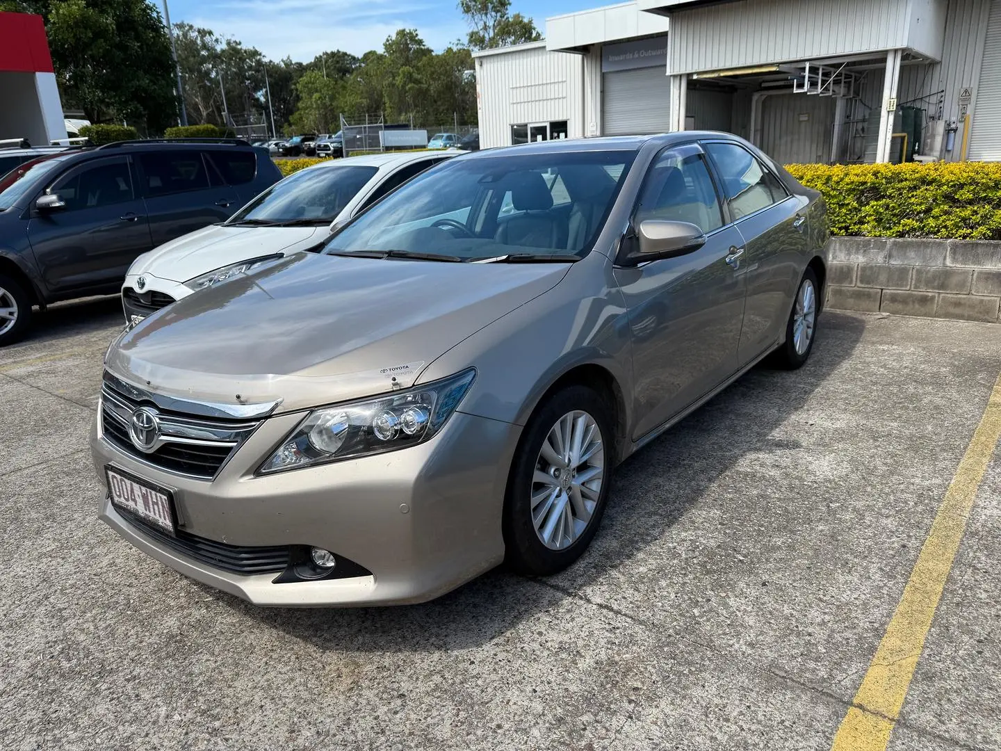 2016 Toyota Aurion Image 1