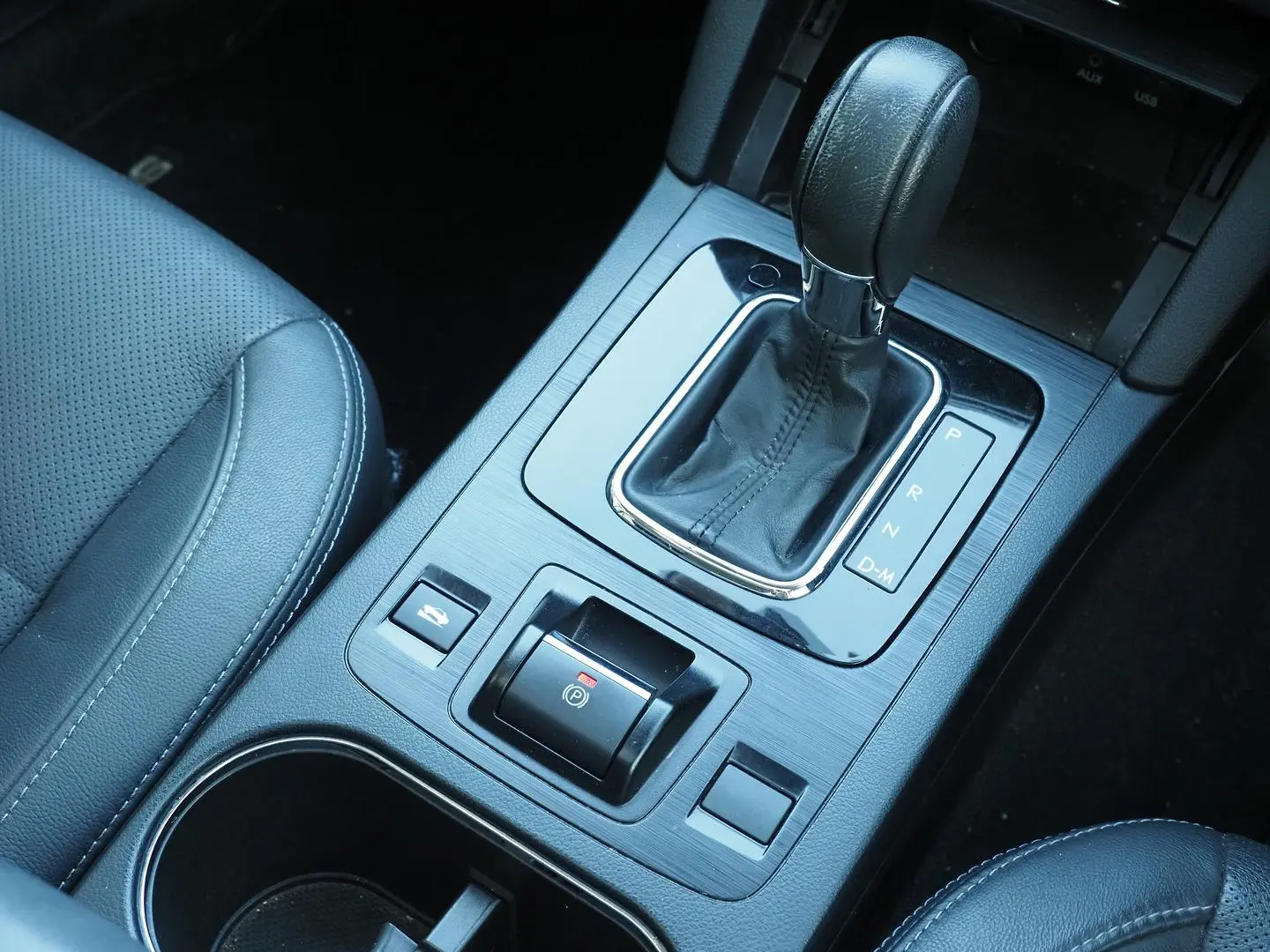 2015 Subaru Liberty Gallery Image 14