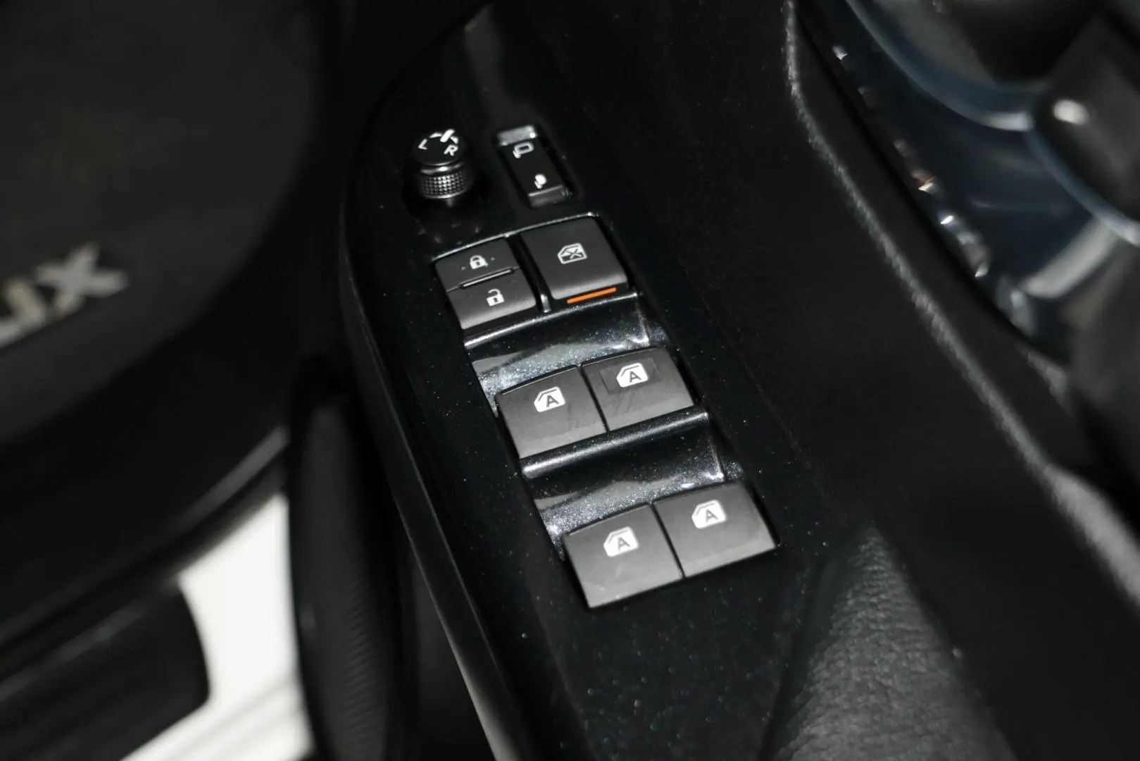 2025 Toyota Hilux Gallery Image 20