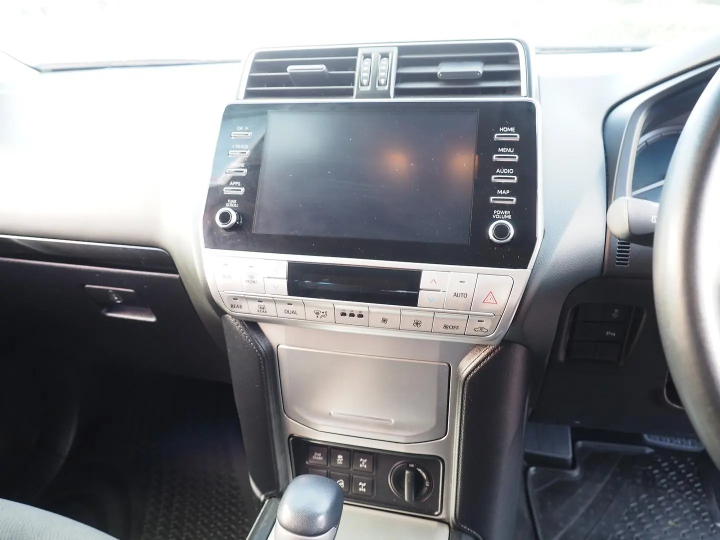 2023 Toyota Landcruiser Prado Gallery Image 15