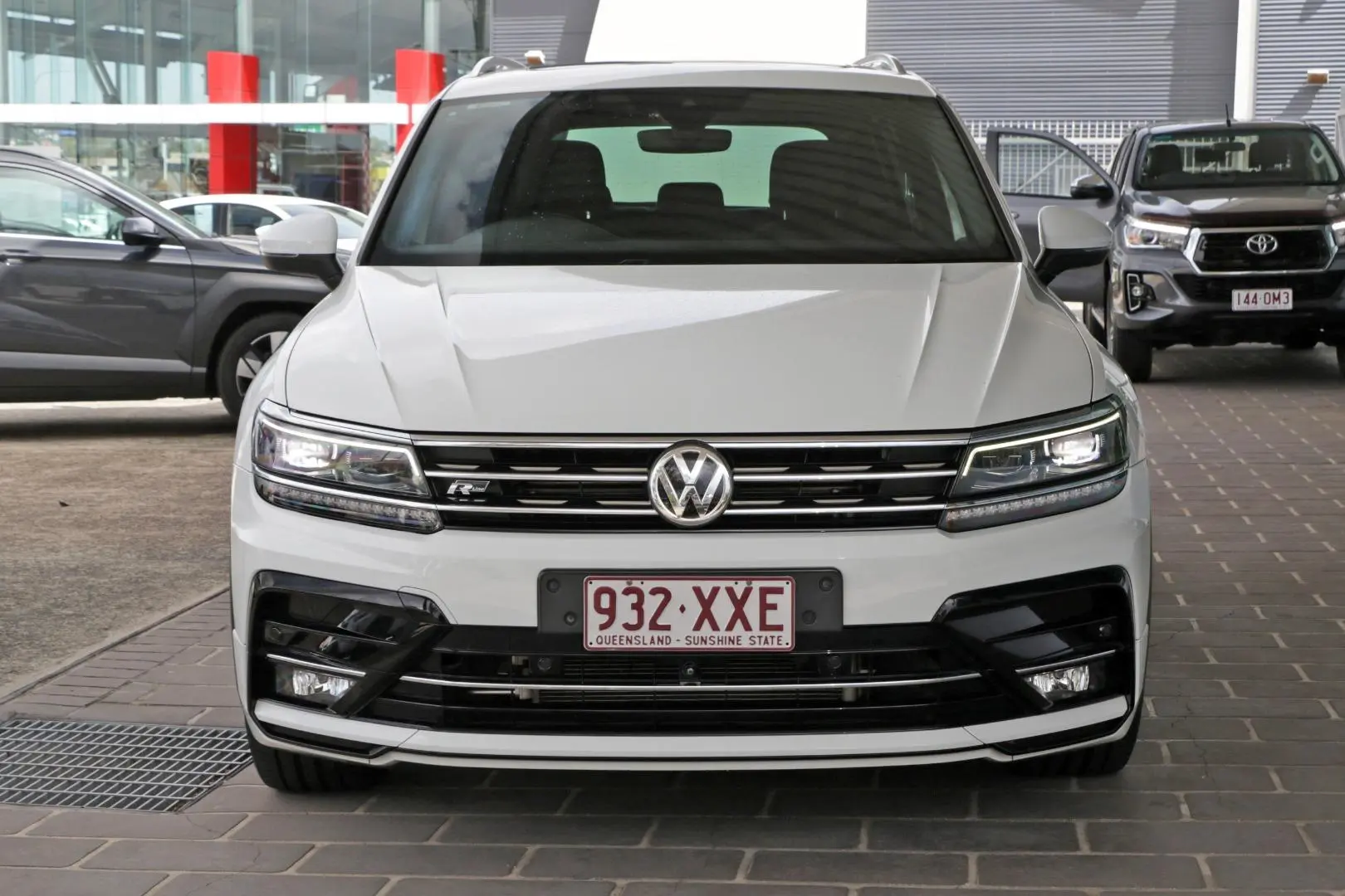 2018 Volkswagen Tiguan Gallery Image 3