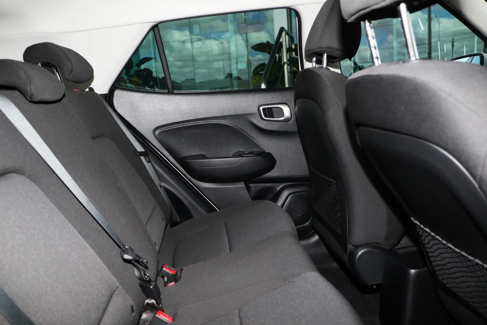 2020 Hyundai Venue Gallery Image 9