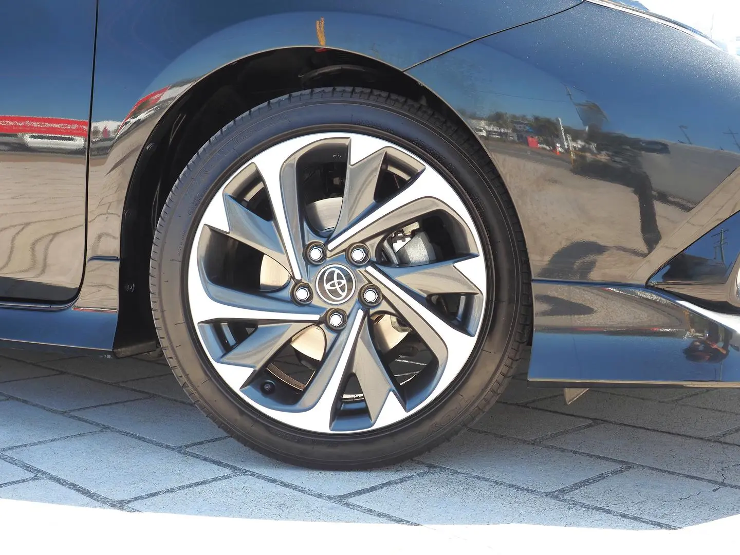 2016 Toyota Corolla Gallery Image 6
