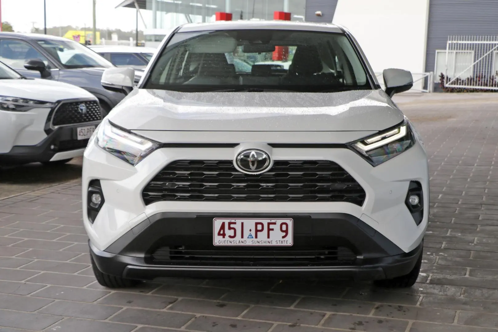 2025 Toyota RAV4 Gallery Image 4