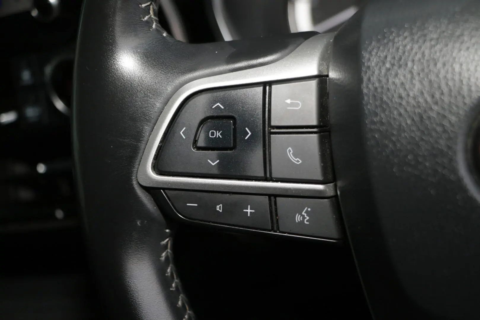 2023 Toyota Kluger Gallery Image 16