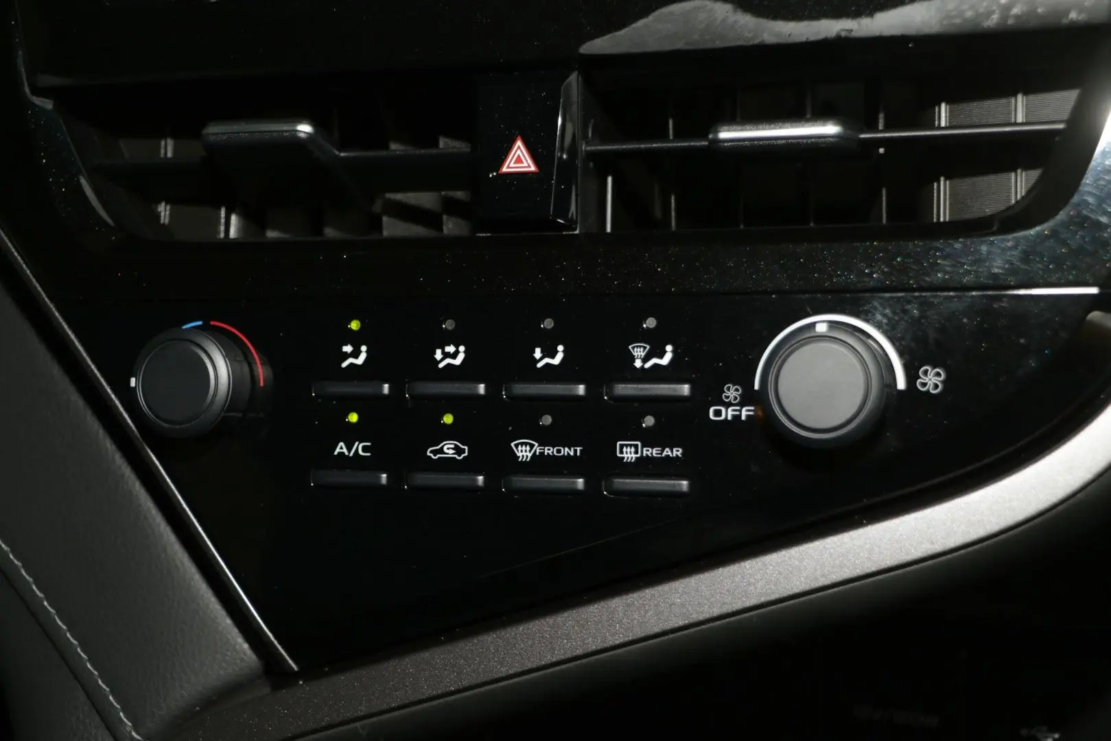 2022 Toyota Camry Gallery Image 15