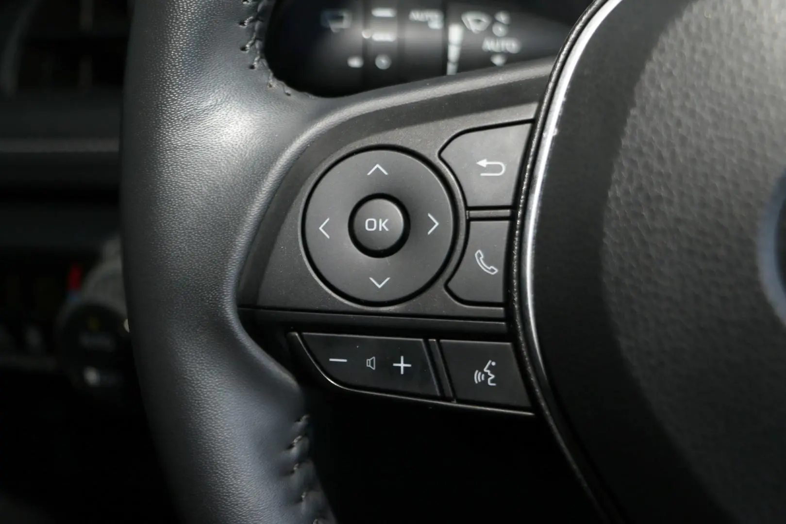 2021 Toyota RAV4 Gallery Image 16