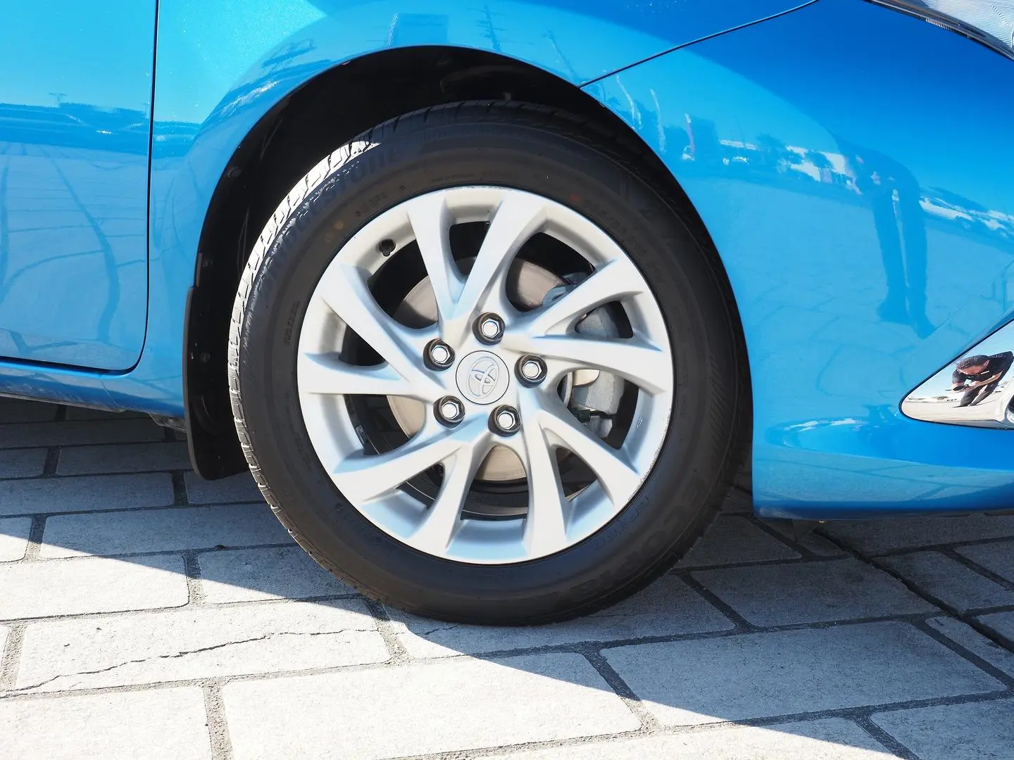2017 Toyota Corolla Gallery Image 16
