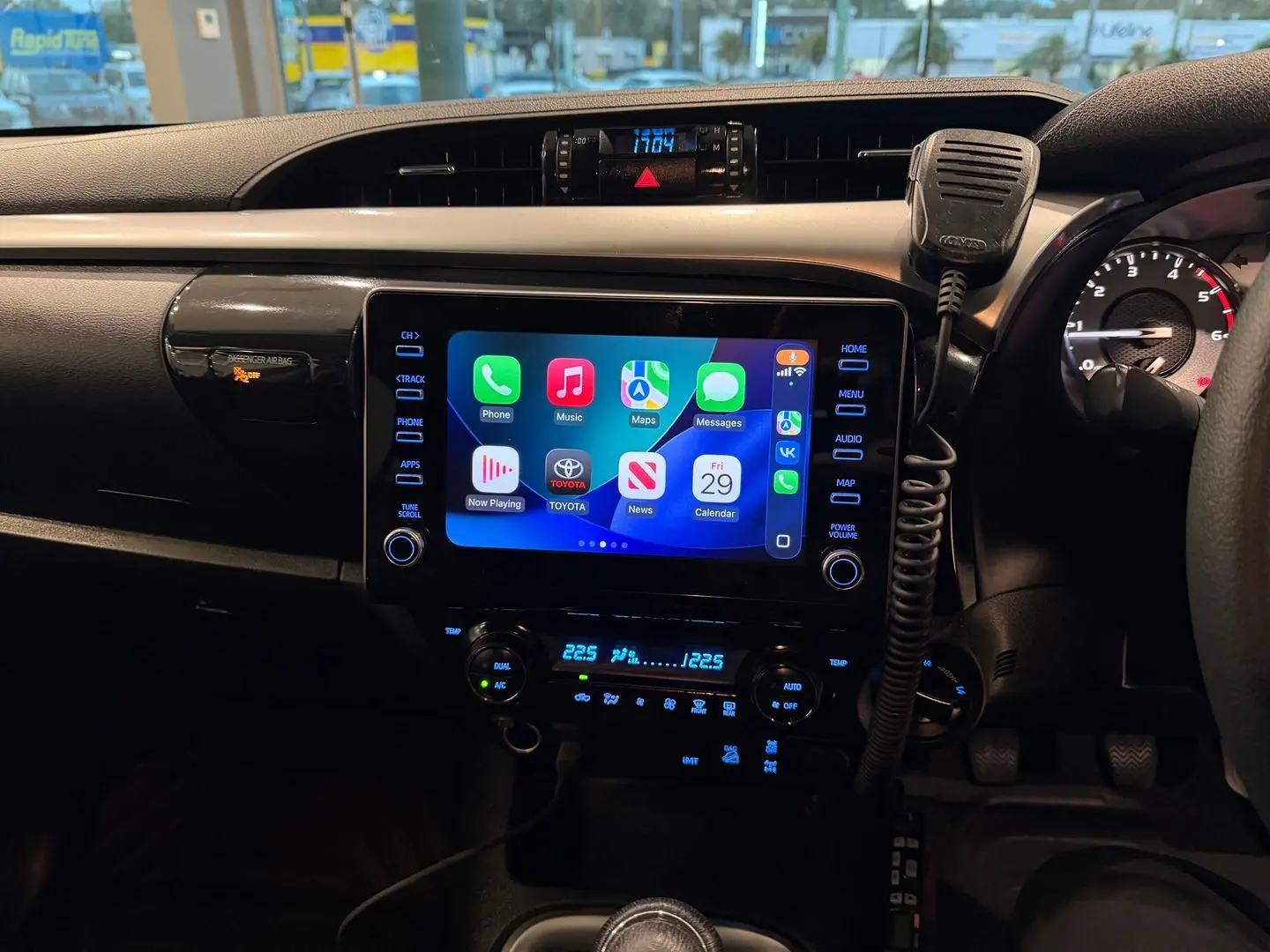 2025 Toyota Hilux Gallery Image 15