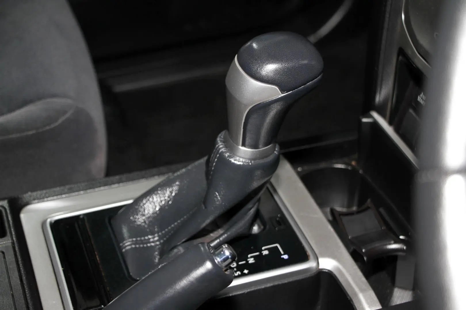 2023 Toyota Landcruiser Prado Gallery Image 13