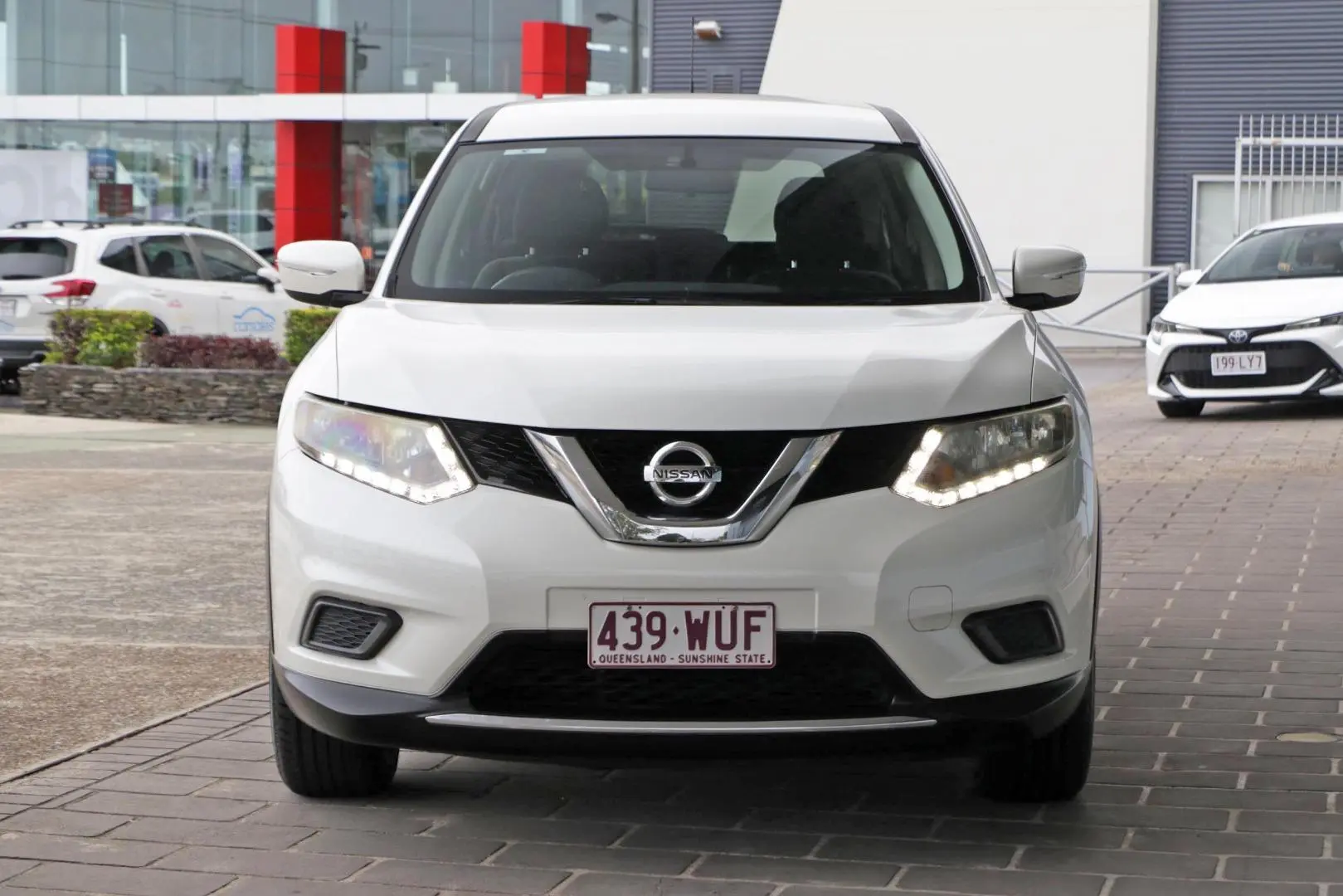 2016 Nissan X-Trail Gallery Image 3