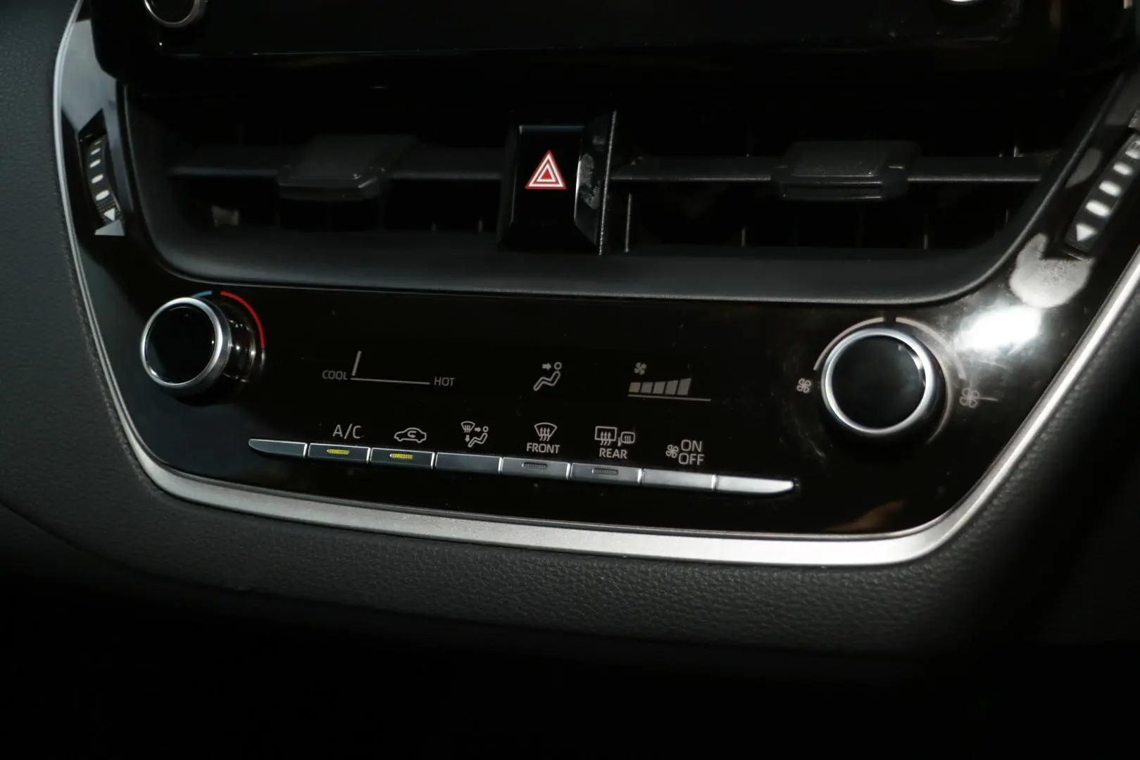 2019 Toyota Corolla Gallery Image 16