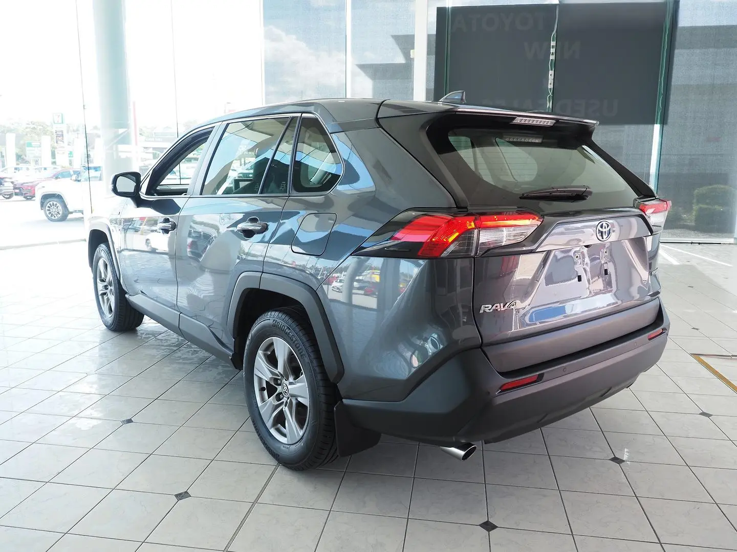 2024 Toyota RAV4 Gallery Image 6