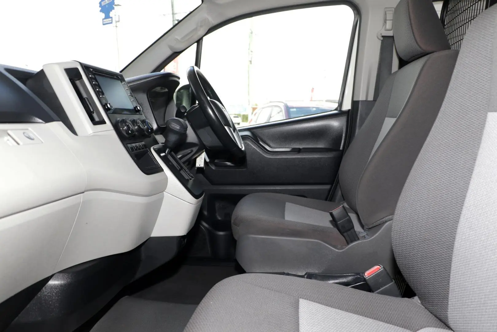 2019 Toyota Hiace Gallery Image 8