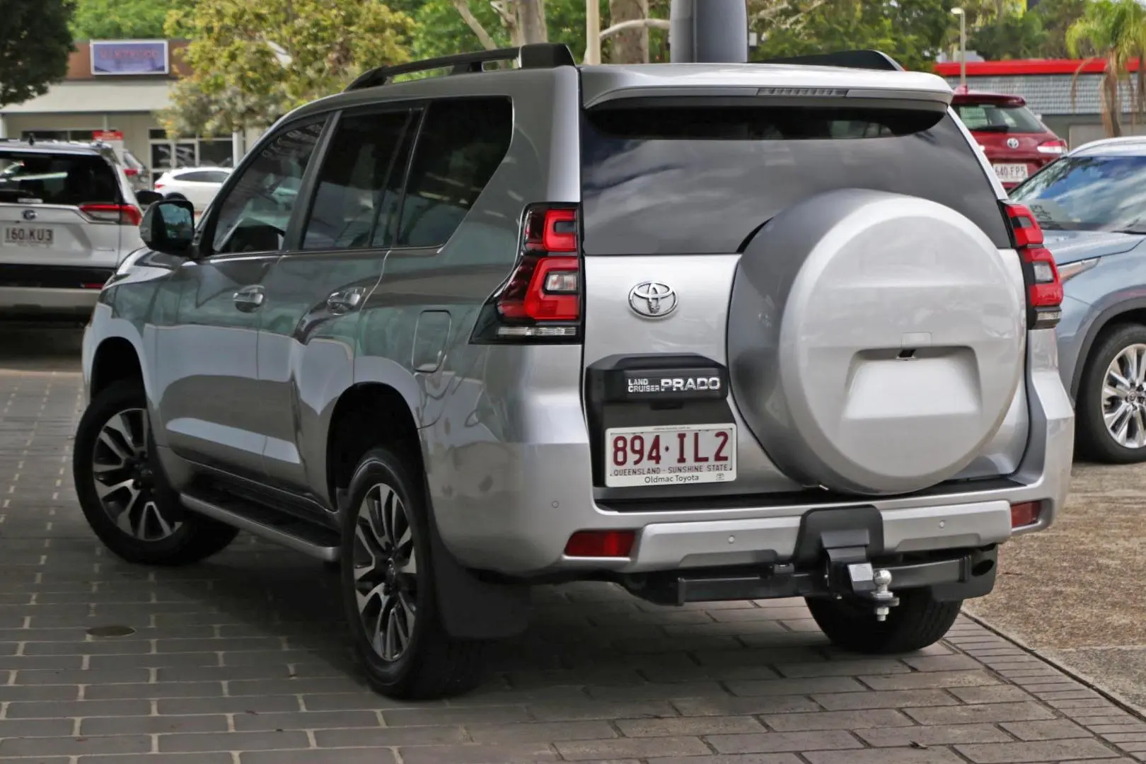 2023 Toyota Landcruiser Prado Image 4