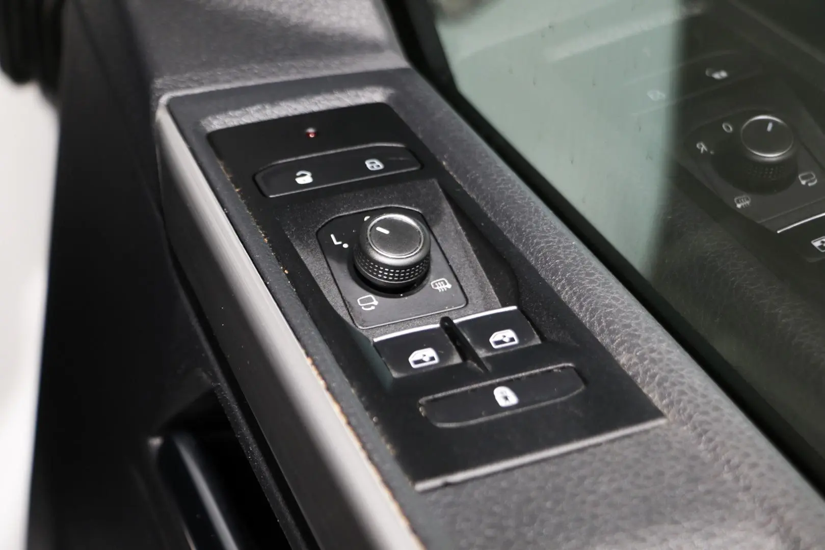 2021 Volkswagen Multivan Gallery Image 18