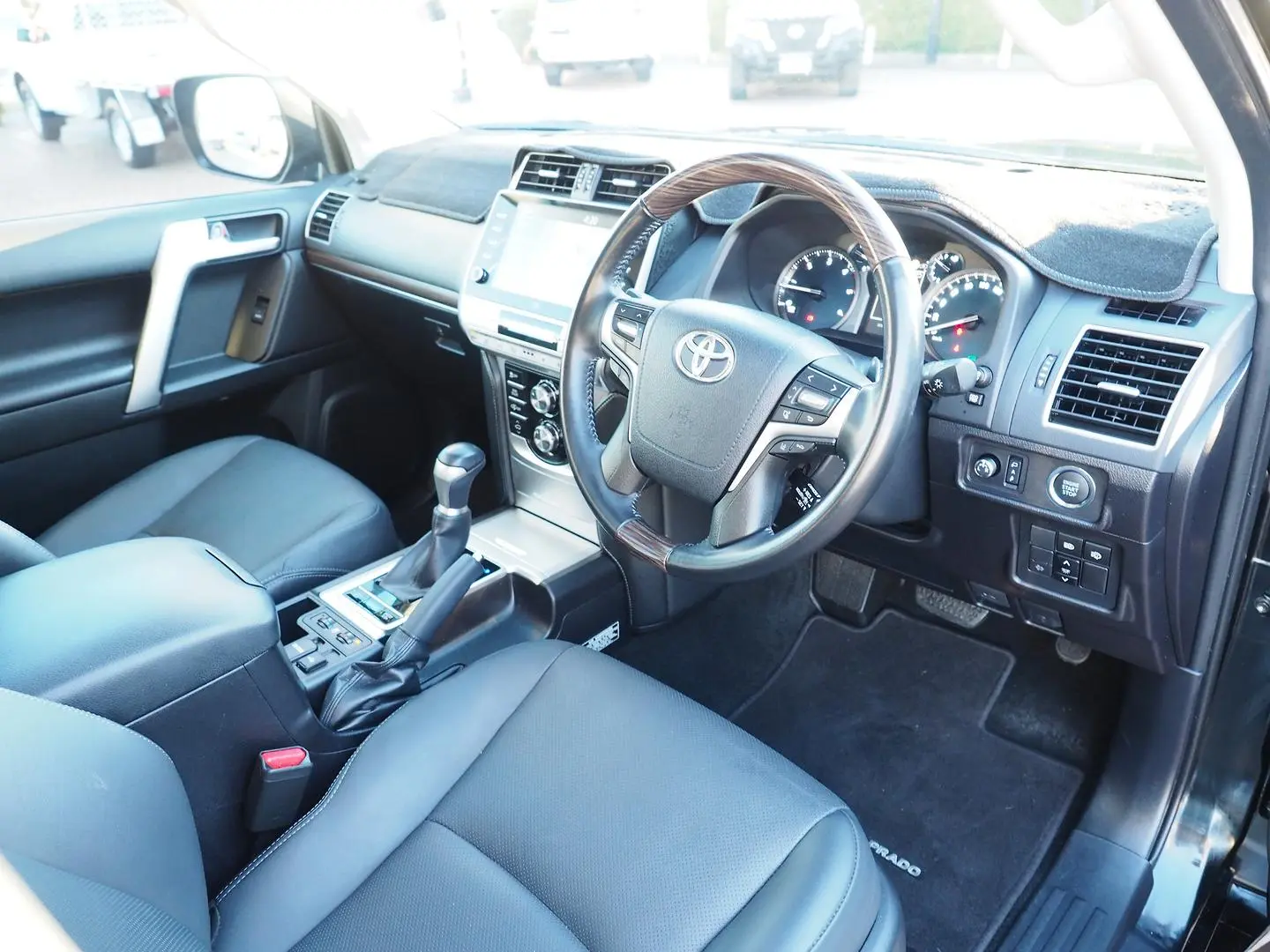 2023 Toyota Landcruiser Prado Gallery Image 26