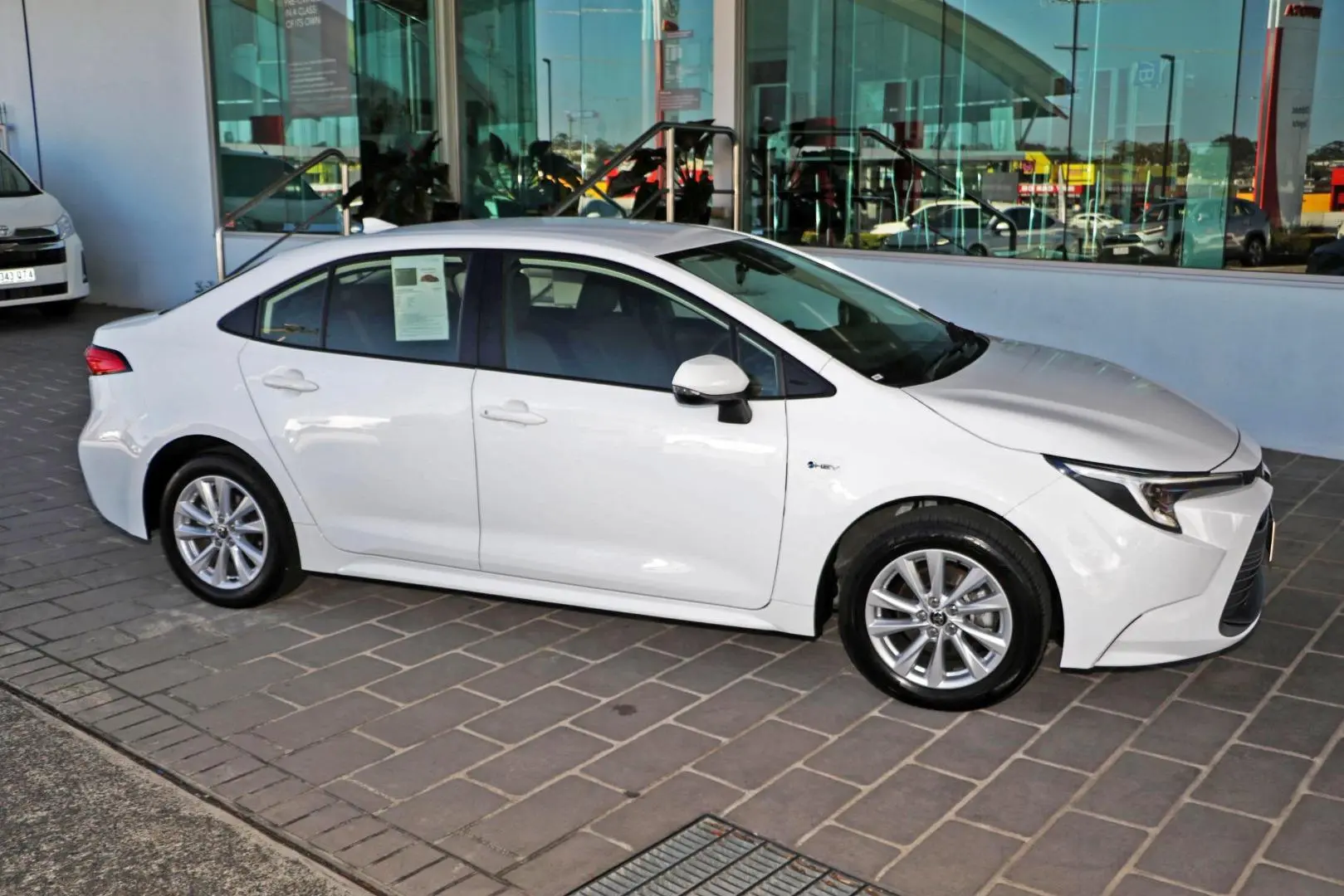 2025 Toyota Corolla Gallery Image 6
