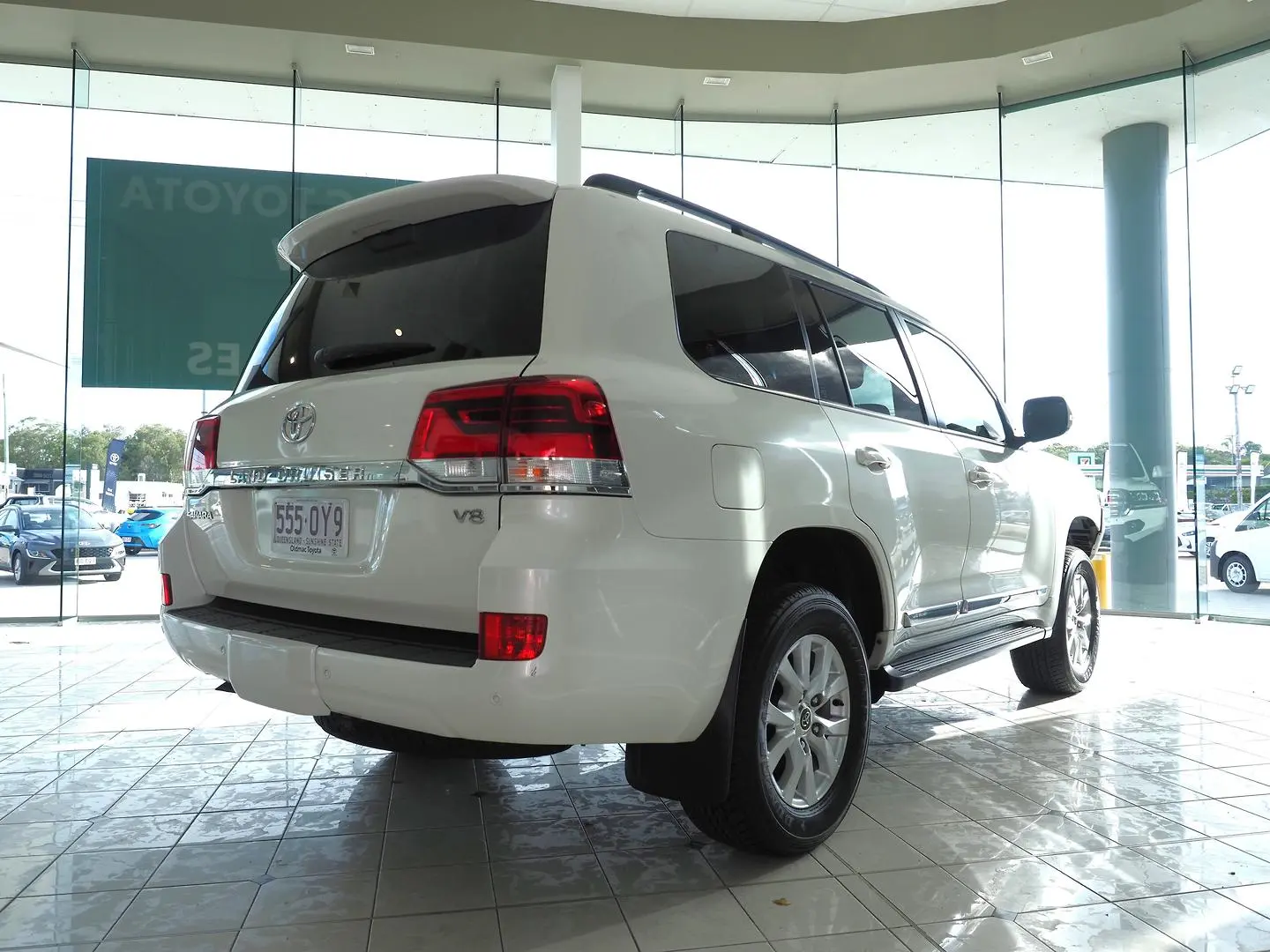 2018 Toyota Landcruiser Gallery Image 6