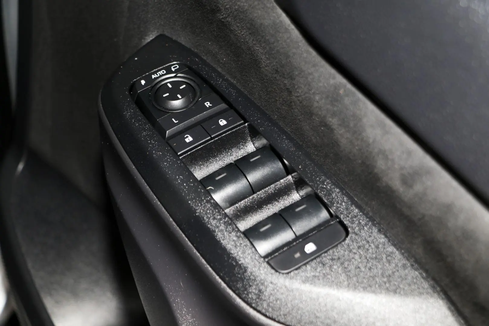 2024 Toyota Yaris Cross Gallery Image 18