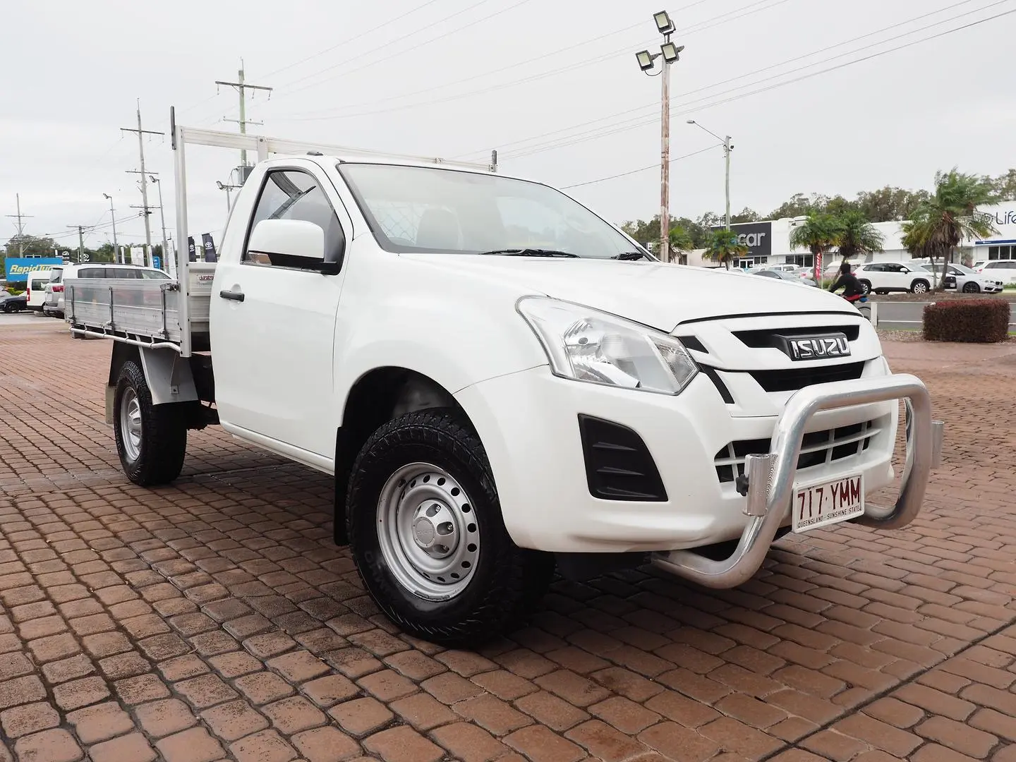 2019 Isuzu D-MAX Gallery Image 1