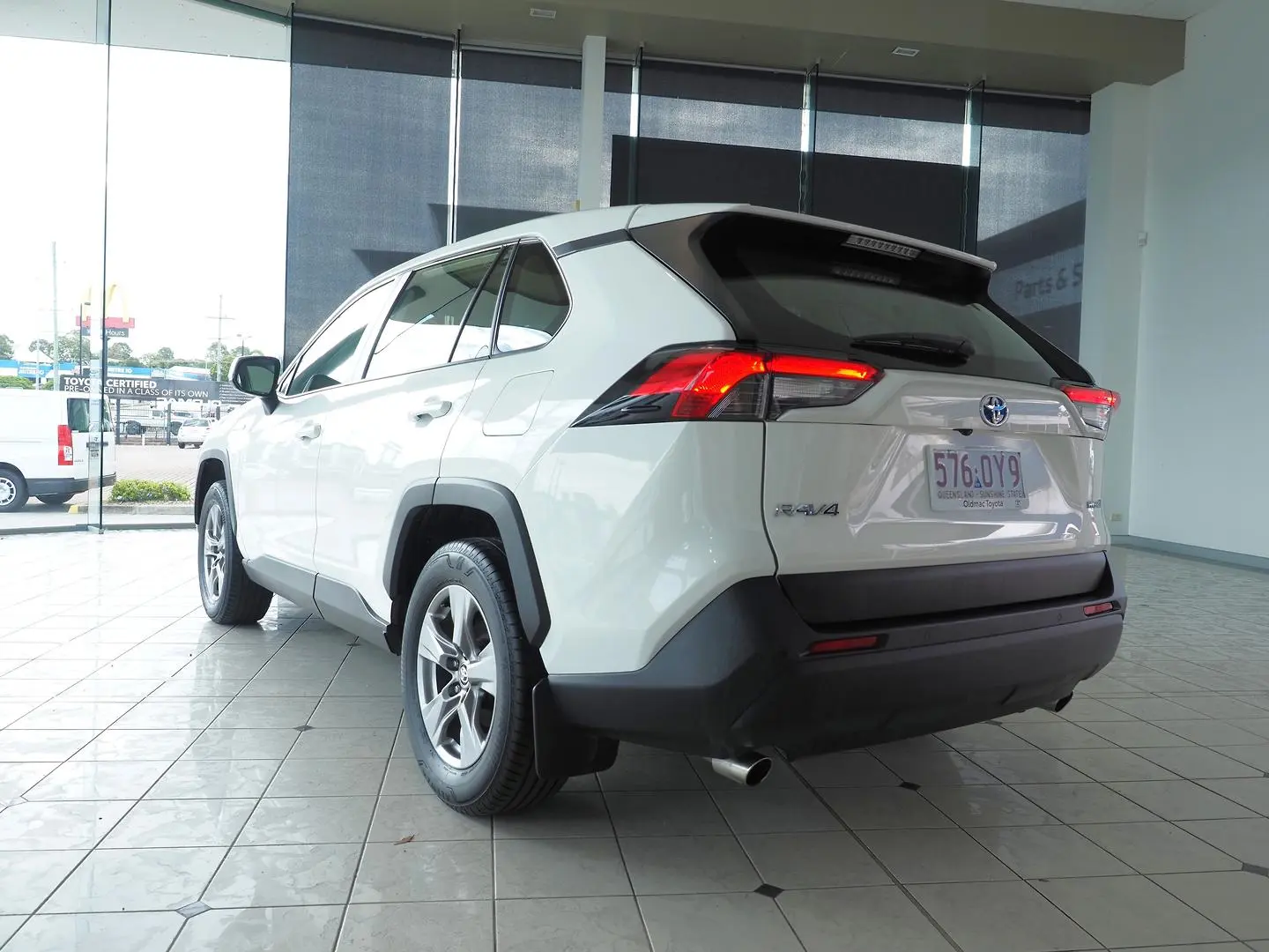 2023 Toyota RAV4 Gallery Image 9