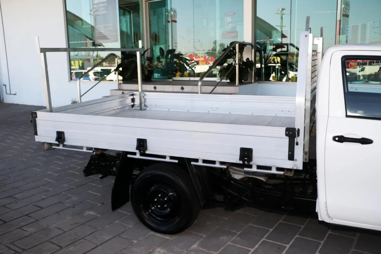2020 Toyota Hilux Gallery Image 19