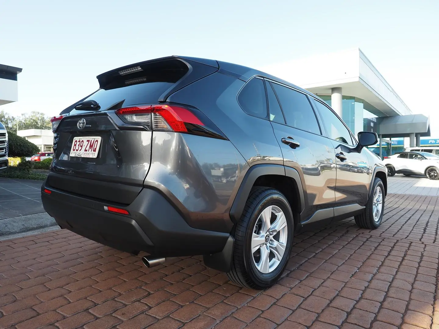 2019 Toyota RAV4 Gallery Image 6