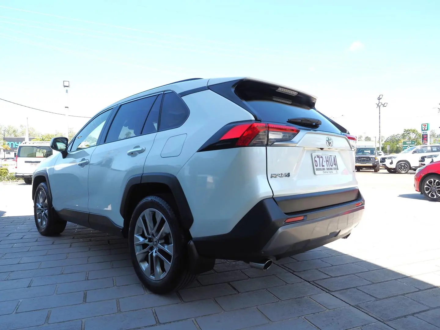 2021 Toyota RAV4 Gallery Image 8