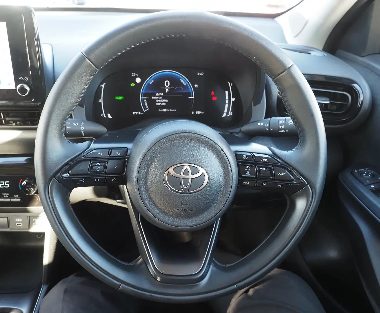 2025 Toyota Yaris Cross Gallery Image 30