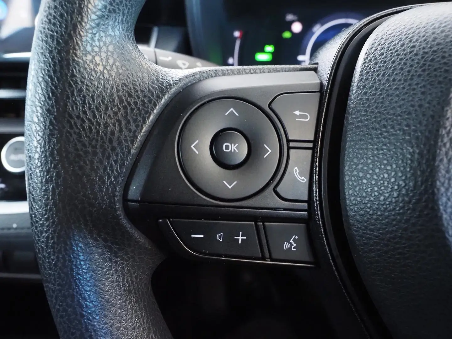 2024 Toyota Corolla Cross Gallery Image 16