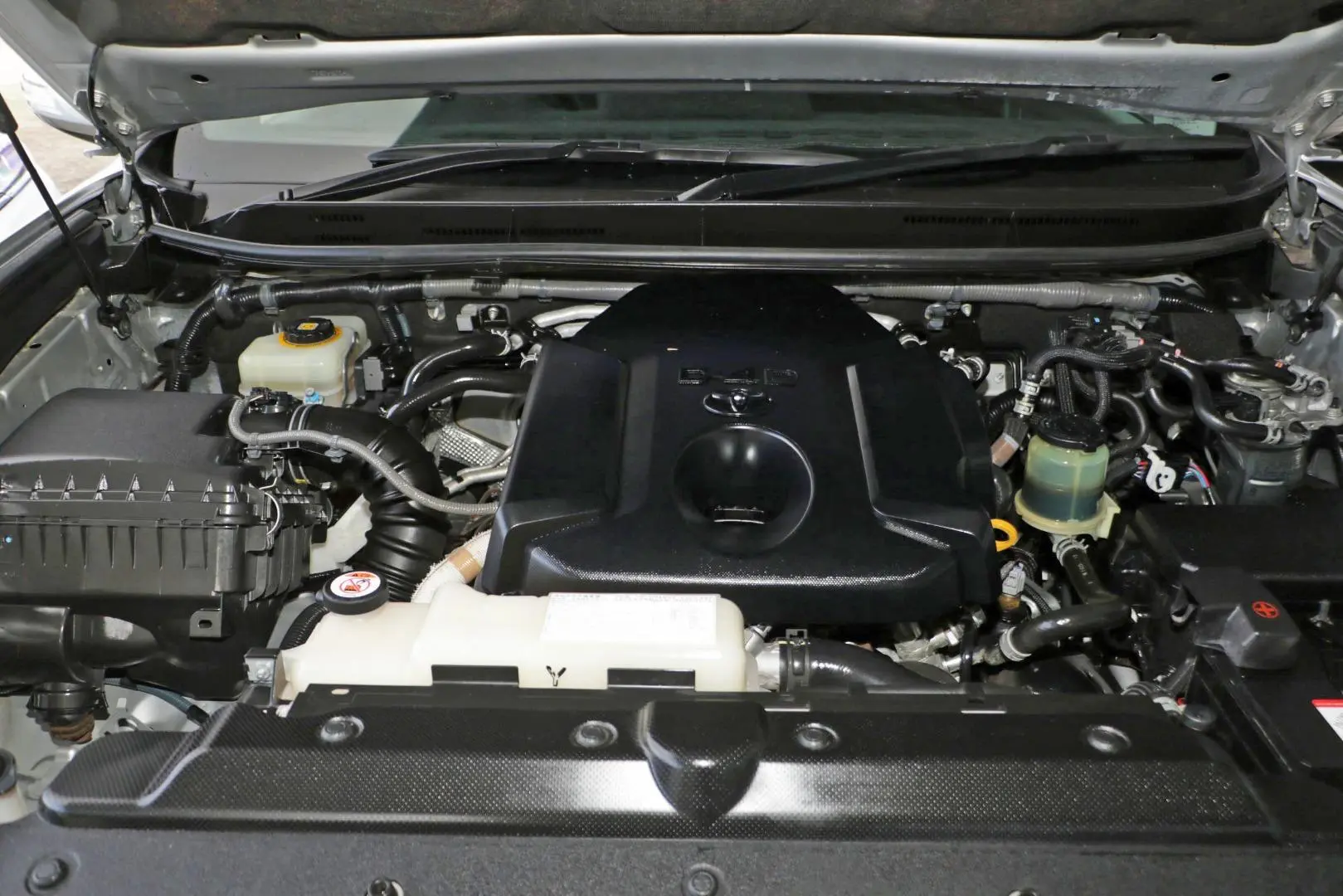 2017 Toyota Landcruiser Prado Gallery Image 20