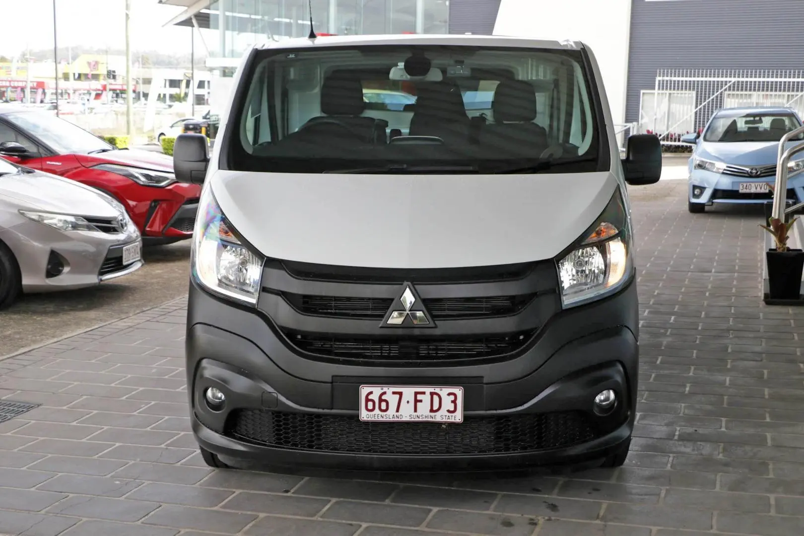2022 Mitsubishi Express Gallery Image 3
